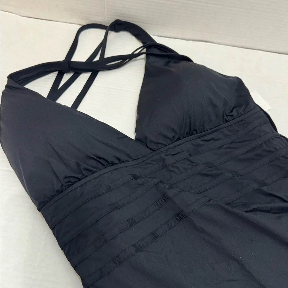 La Blanca Island Goddess Multi-Strap Cross-Back One-piece swimsuit BLACK Sz. 16‎